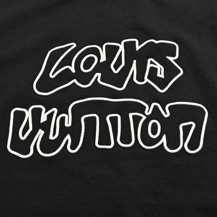 Clothes Louis Vuitton 1206