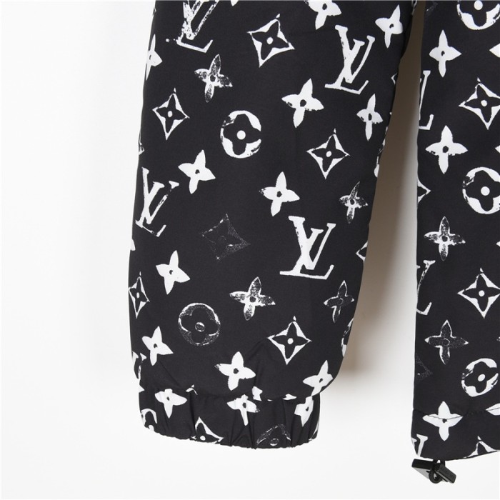 Clothes Louis Vuitton 1226