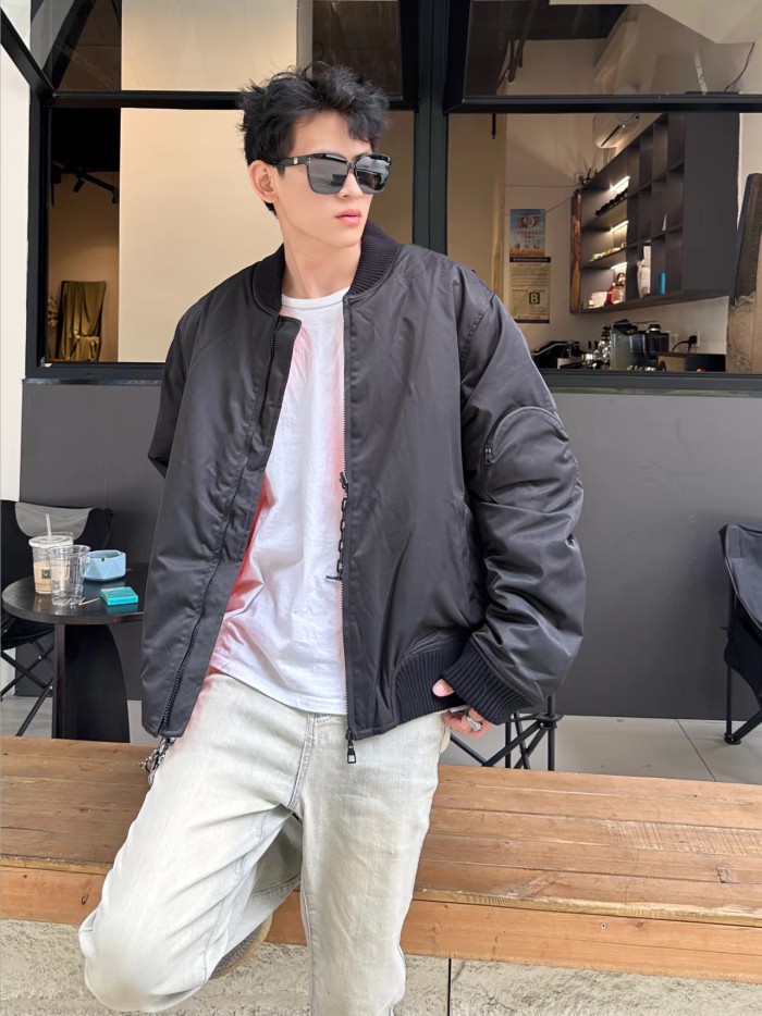 Clothes Louis Vuitton 1228