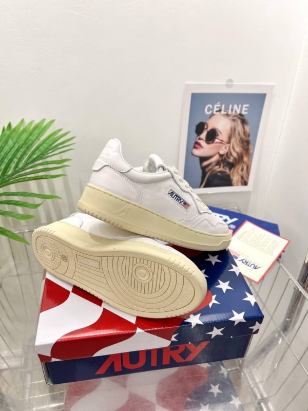 Autry Medalist Leather Low White