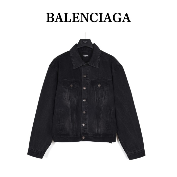 Clothes Balenciaga 879