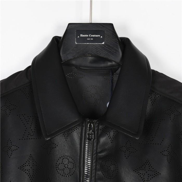 Clothes Louis Vuitton 1229