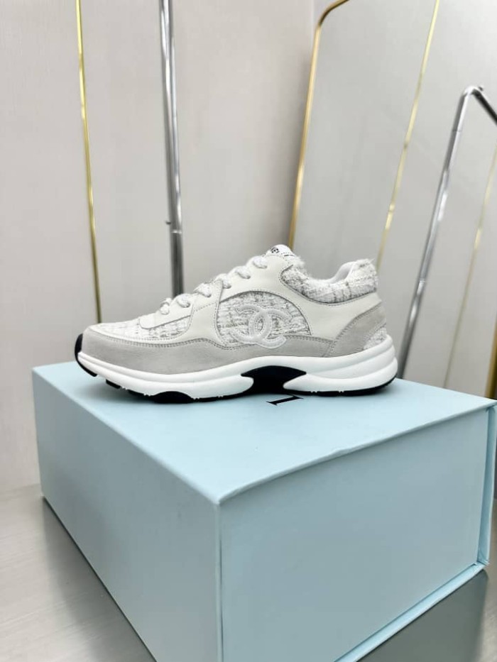 Chanel Wmns CC Logo Sneaker White Silver