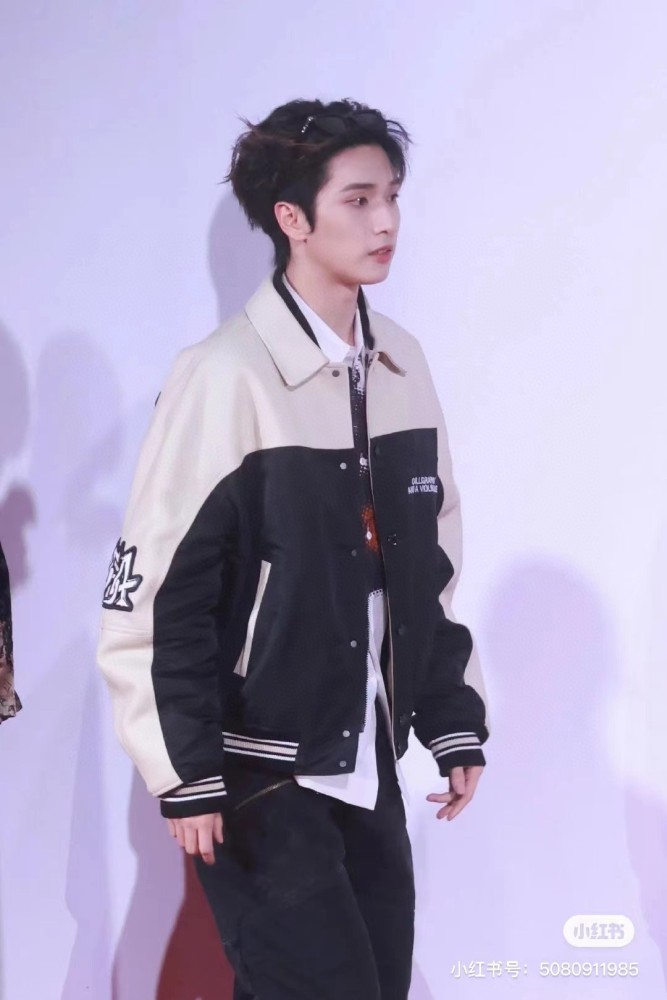 Clothes Louis Vuitton 1225