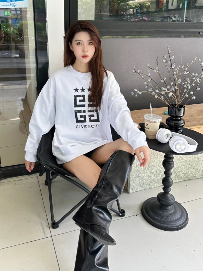 Clothes Givenchy 309