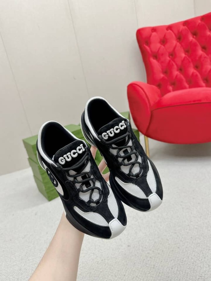 Gucci Run sneakers black suede