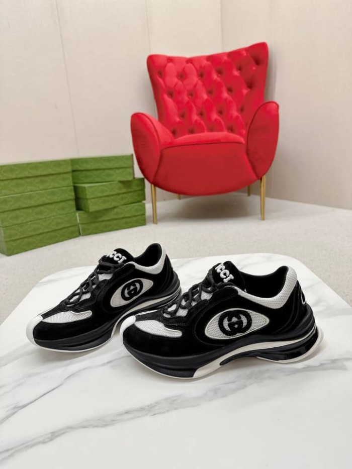 Gucci Run sneakers black suede
