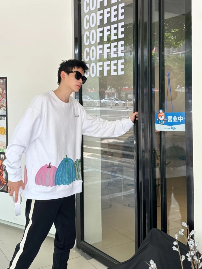 Clothes Louis Vuitton 1241