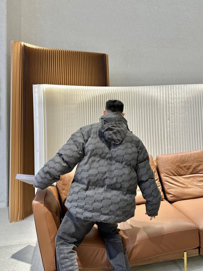 Clothes Balenciaga 908