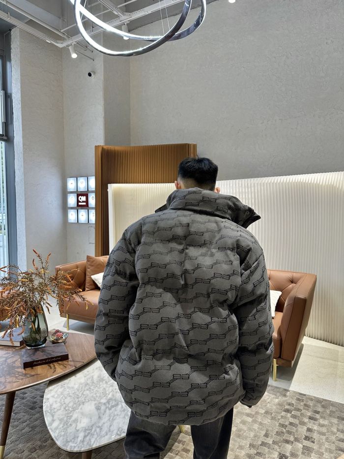 Clothes Balenciaga 908