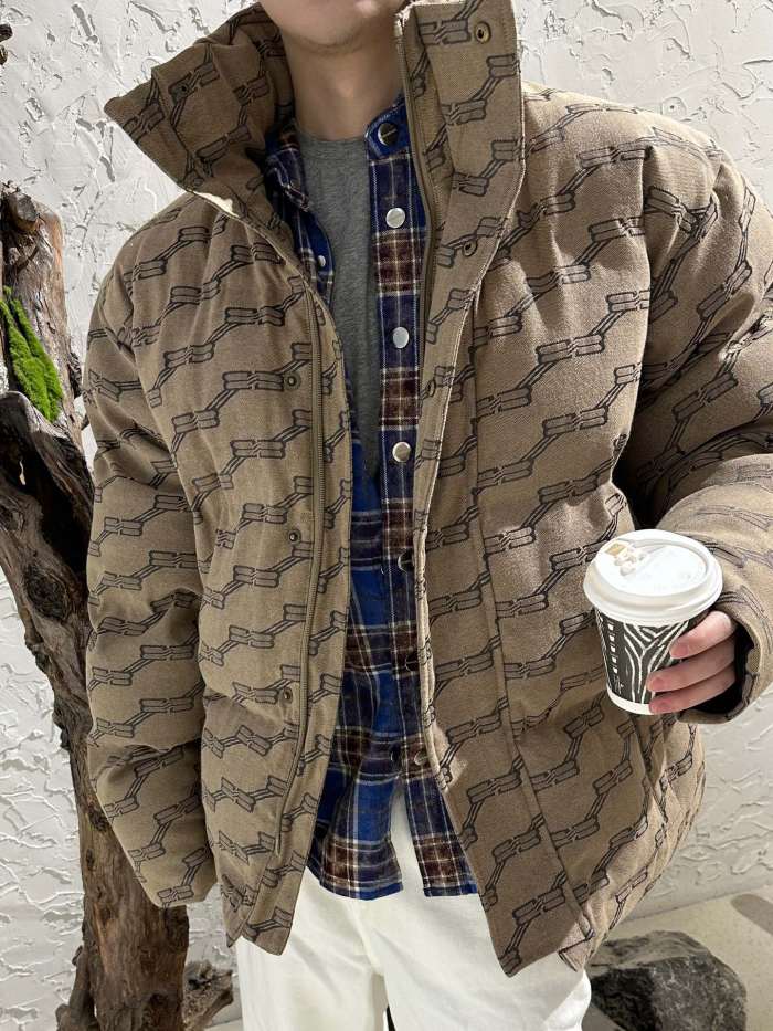 Clothes Balenciaga 909