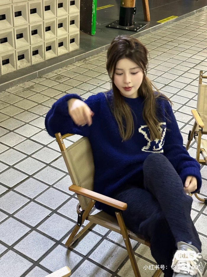 Clothes Louis Vuitton 1251