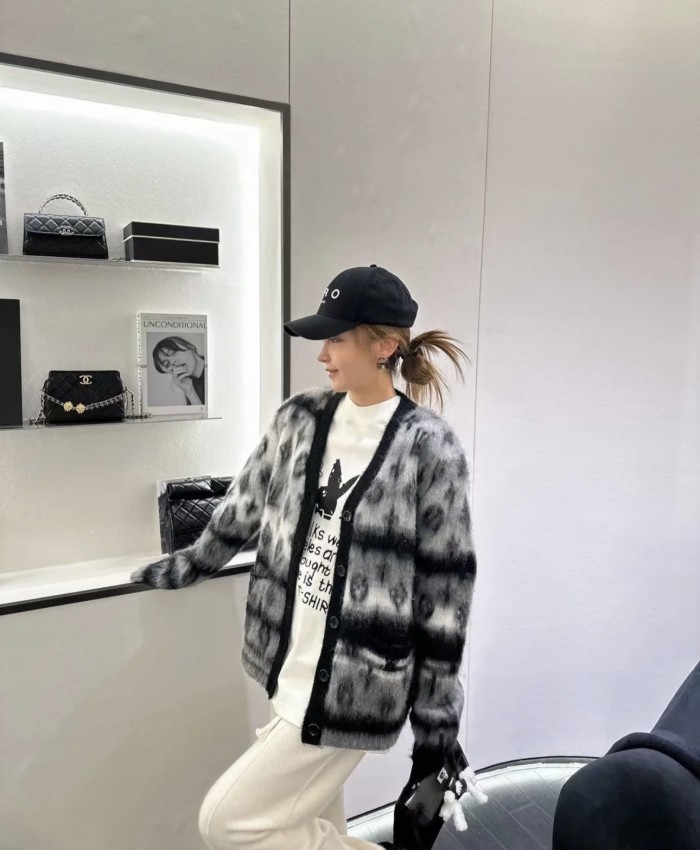 Clothes Louis Vuitton 1254