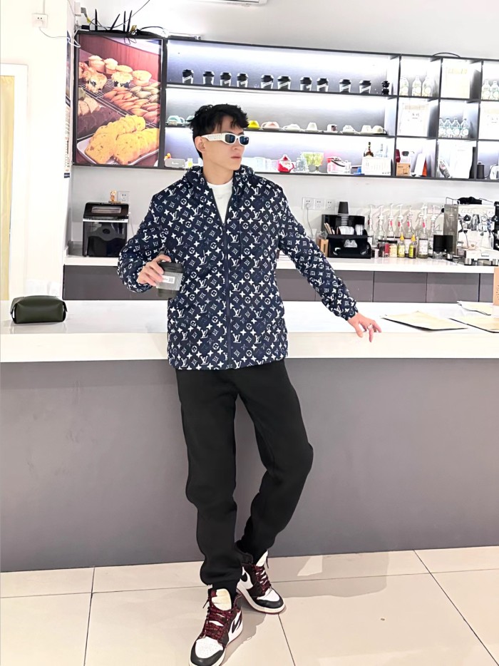 Clothes Louis Vuitton 1259