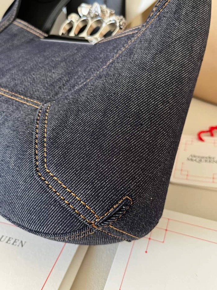 Handbag Alexander McQueen hobo size 20*12*8 cm size 30*18*7 cm