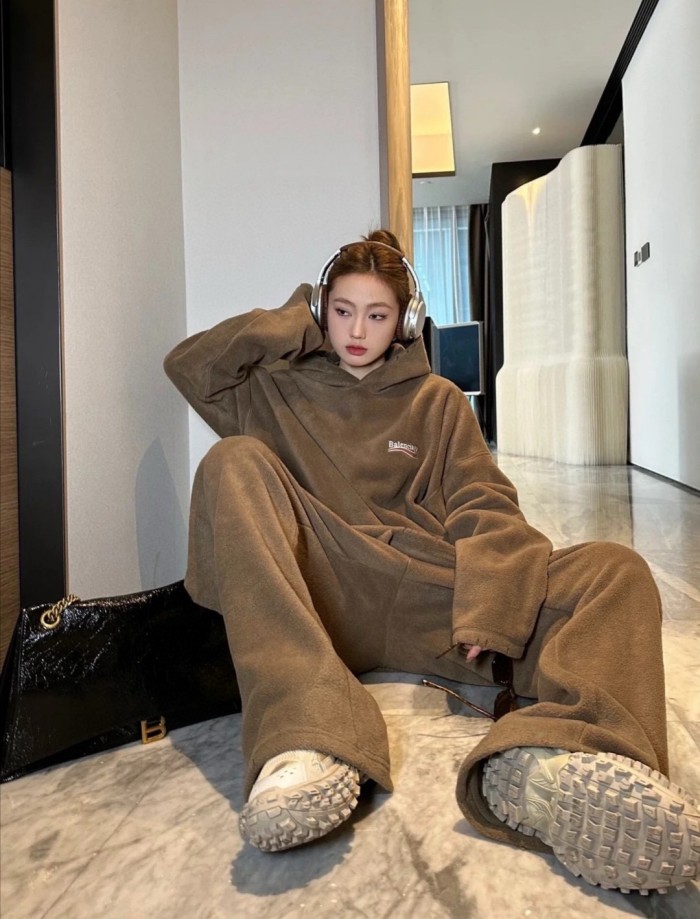 Clothes Balenciaga 929