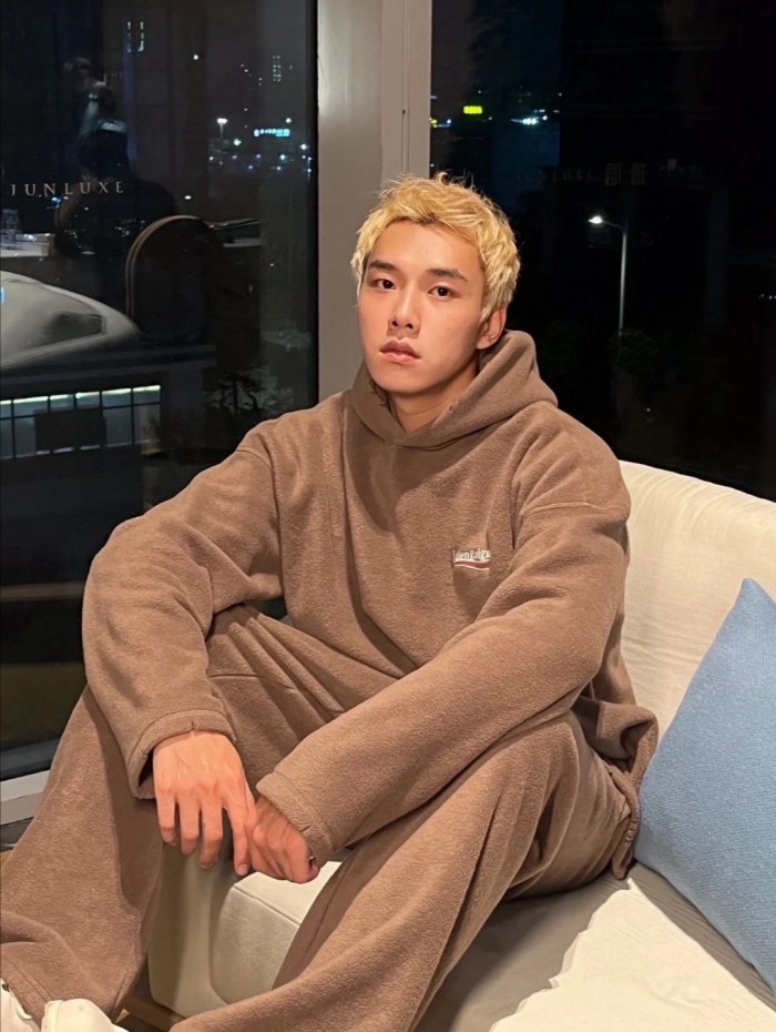 Clothes Balenciaga 930