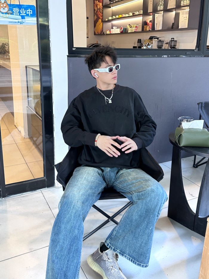 Clothes Givenchy 330