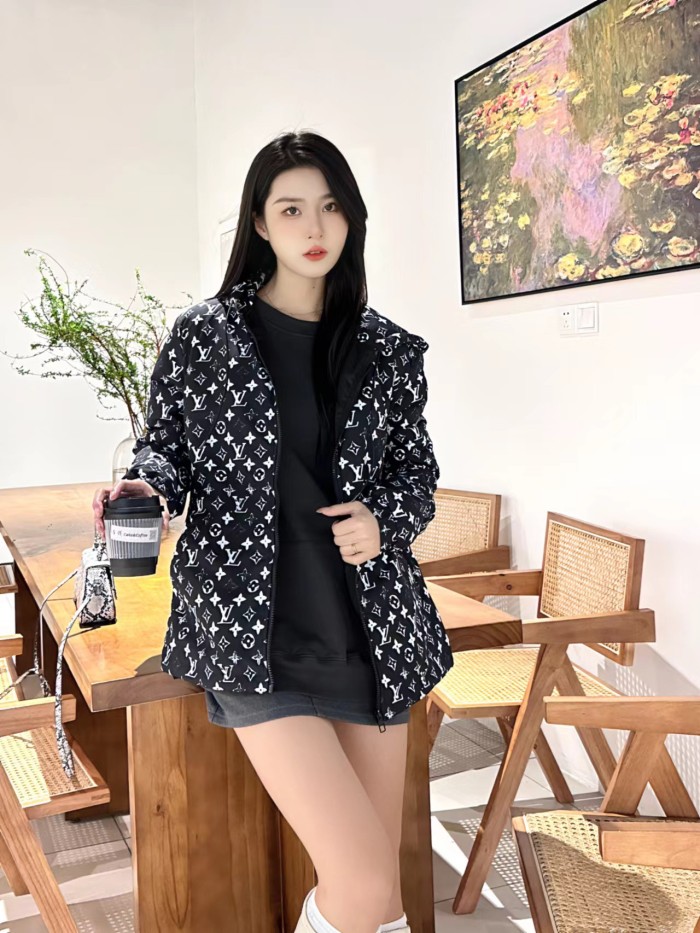 Clothes Louis Vuitton 1283