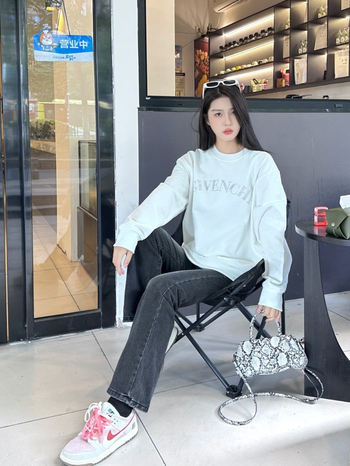 Clothes Givenchy 331