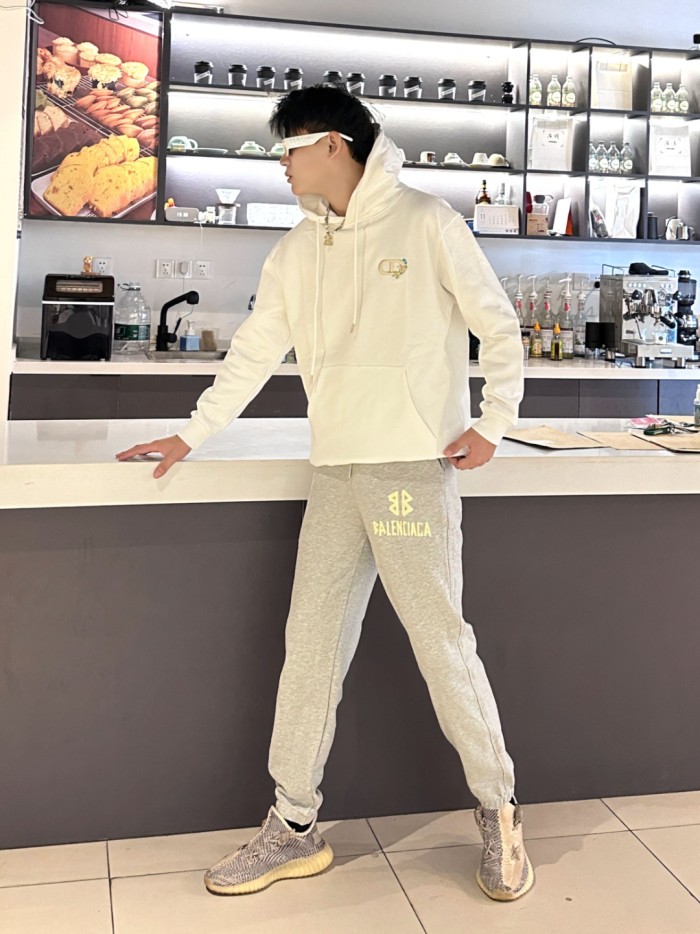 Clothes Balenciaga 946