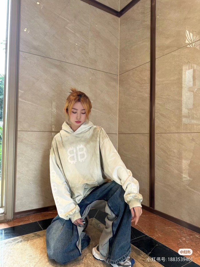 Clothes Balenciaga 935