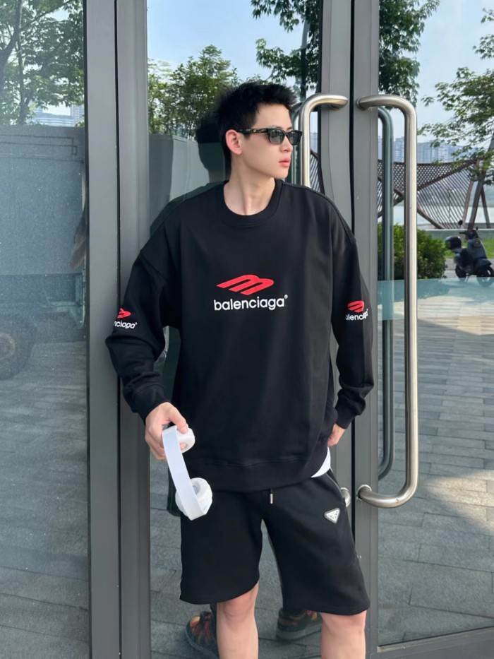 Clothes Balenciaga 952