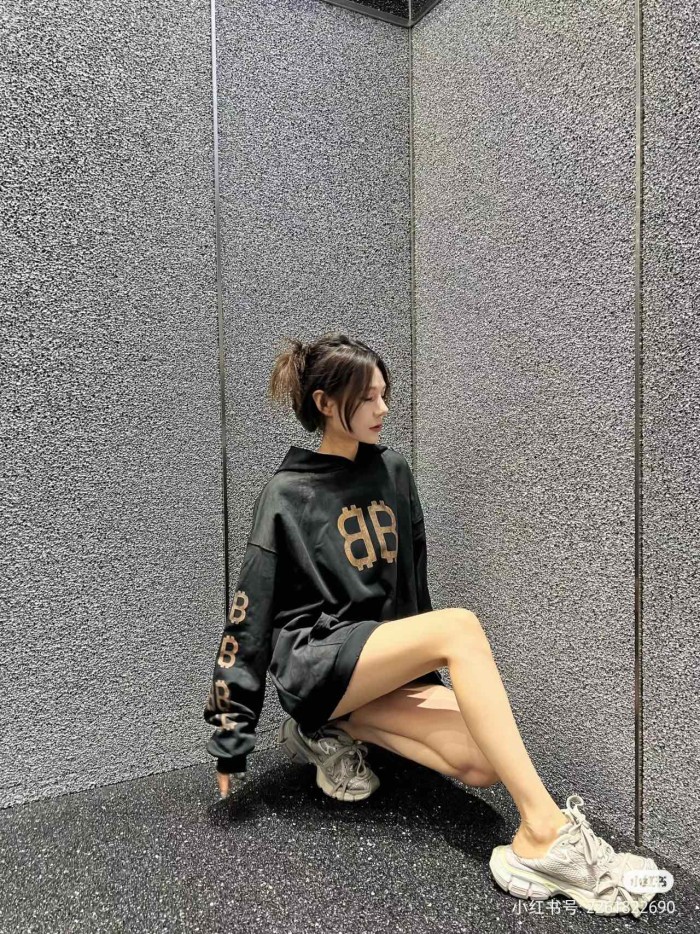 Clothes Balenciaga 934