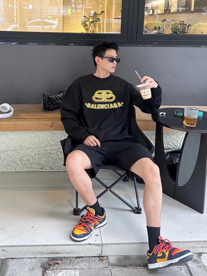 Clothes Balenciaga 950