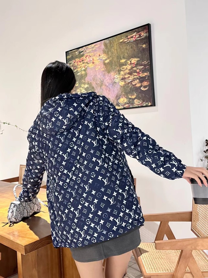 Clothes Louis Vuitton 1284