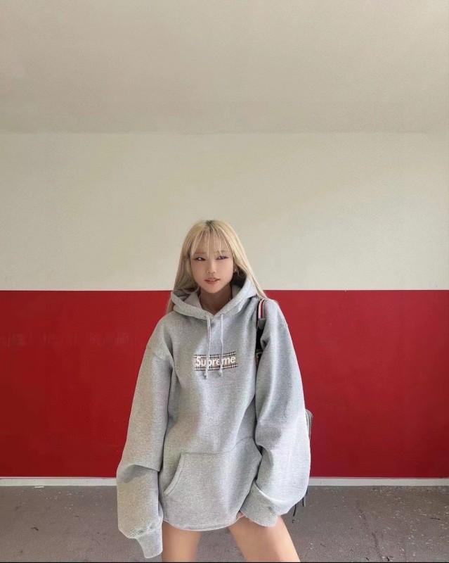 Clothes Supreme X Burberry 2