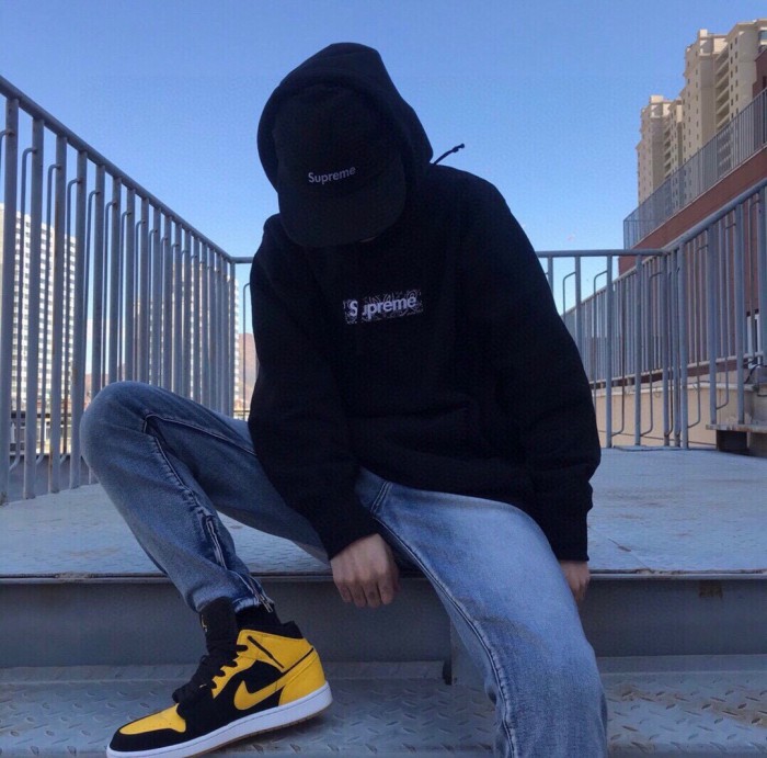 Clothes Supreme 22