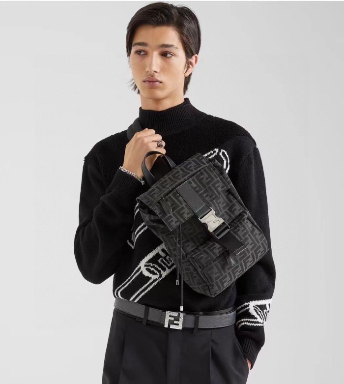 Clothes Fendi 318