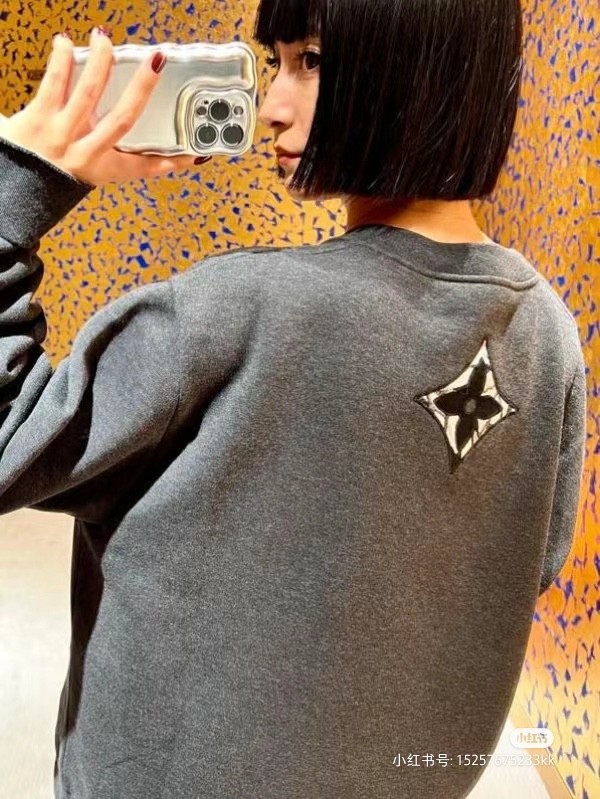 Clothes Louis Vuitton 1321