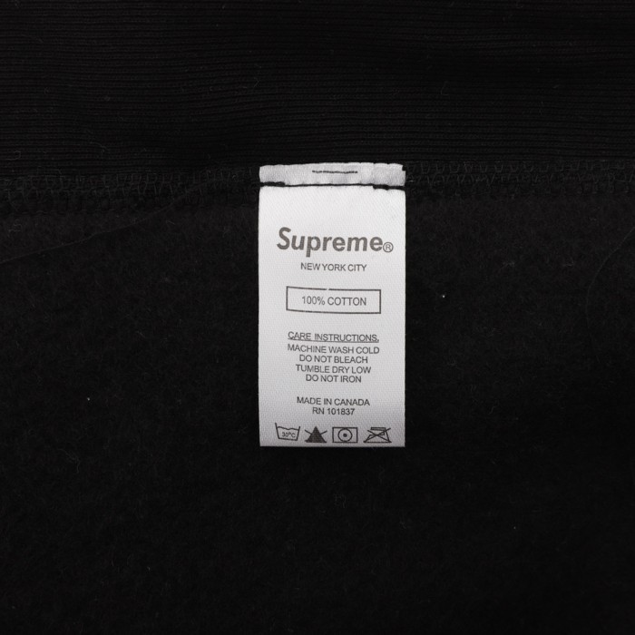 Clothes Supreme 24