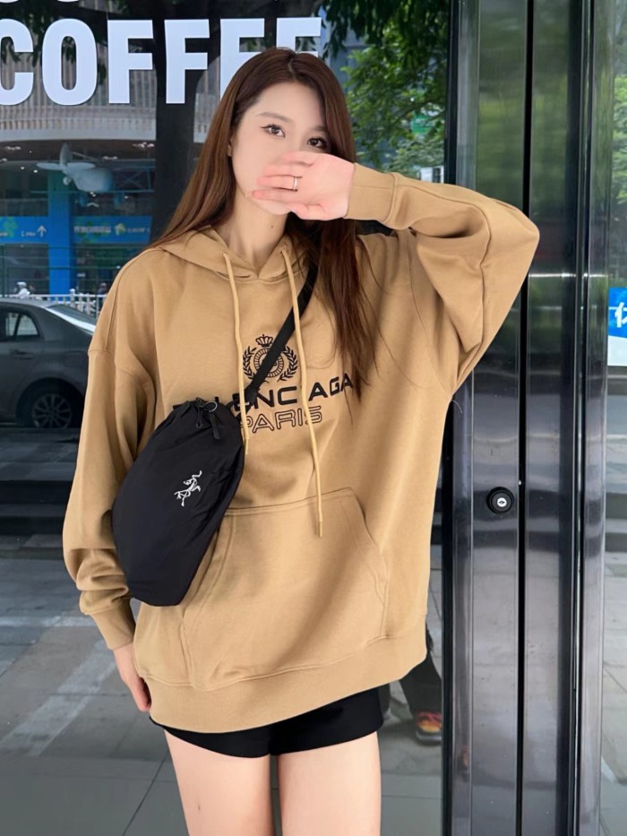 Clothes Balenciaga 107