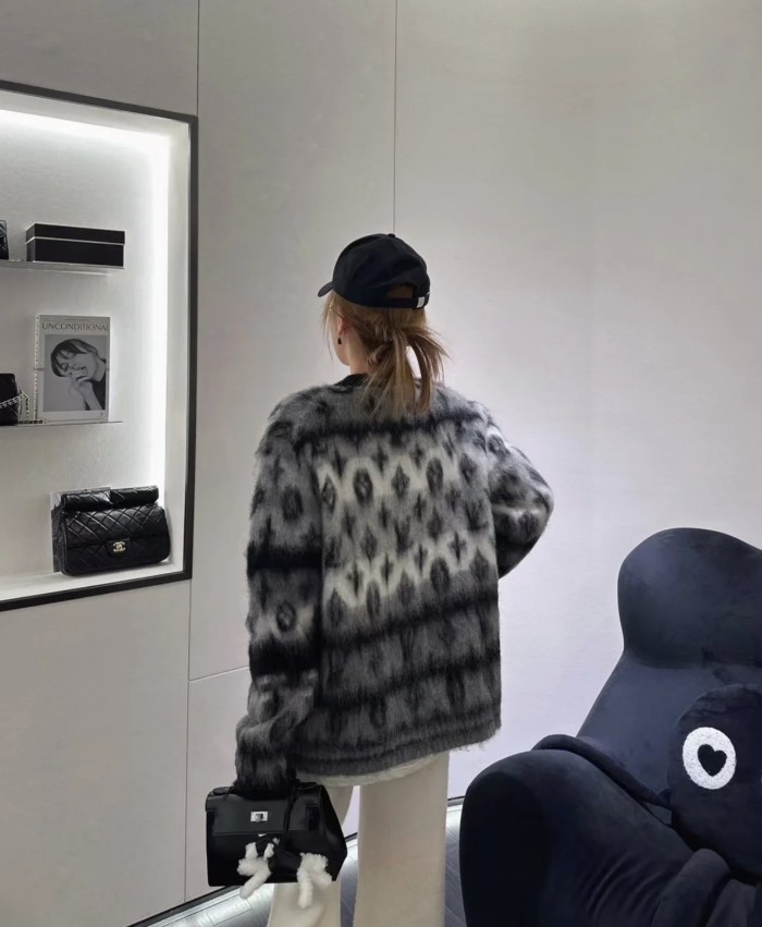 Clothes Louis Vuitton 1301