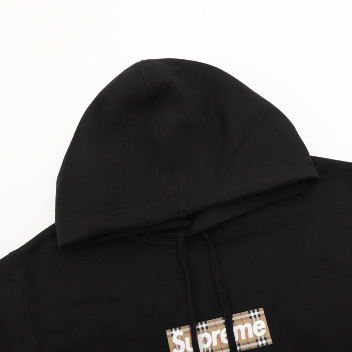 Clothes Supreme X Burberry 1