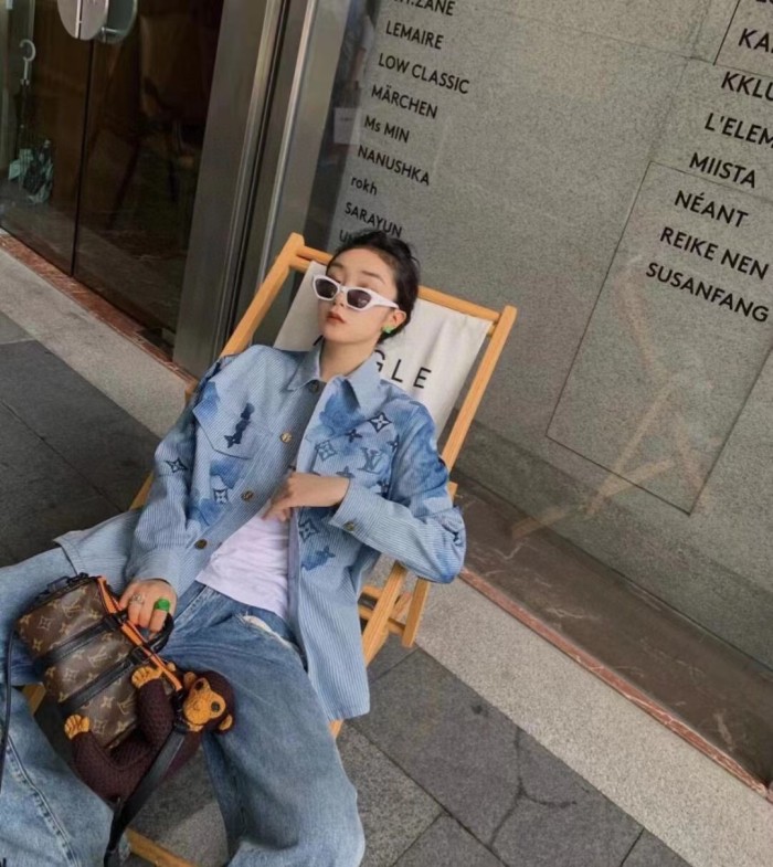 Clothes Louis Vuitton 1328