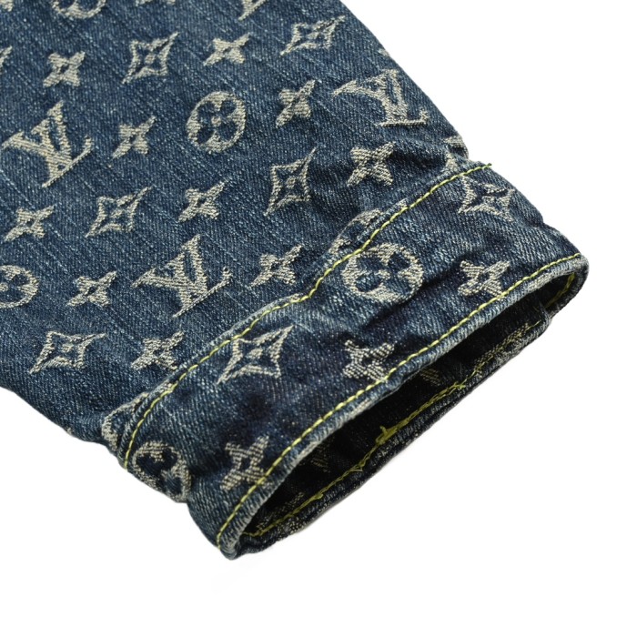 Clothes Louis Vuitton 1325