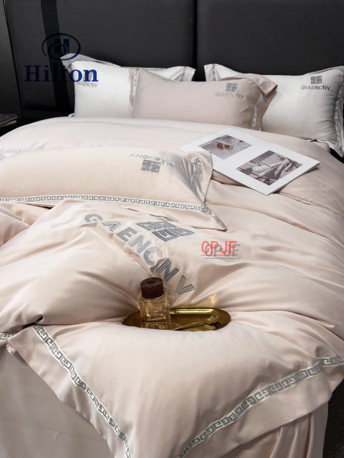 Bedclothes Hilton 14