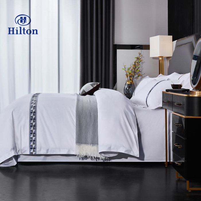 Bedclothes Hilton 42