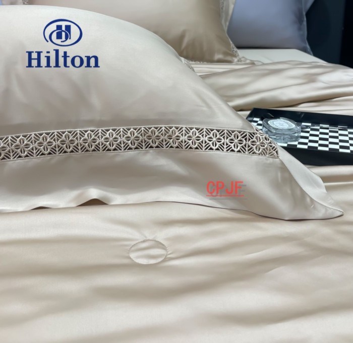 Bedclothes Hilton 57