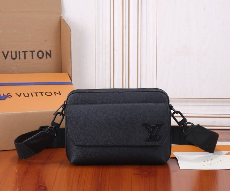 Handbag Louis Vuitton M22482 size 23.5*18*7 cm