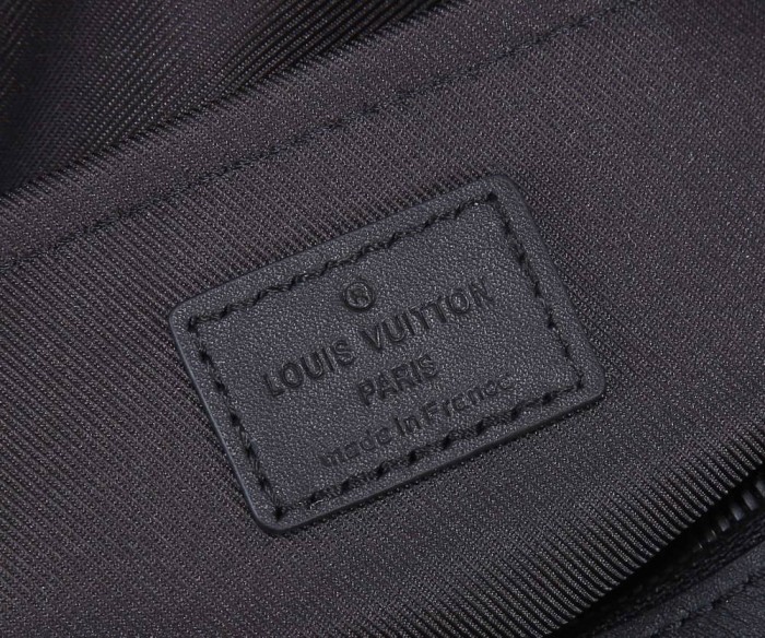 Handbag Louis Vuitton M22482 size 23.5*18*7 cm