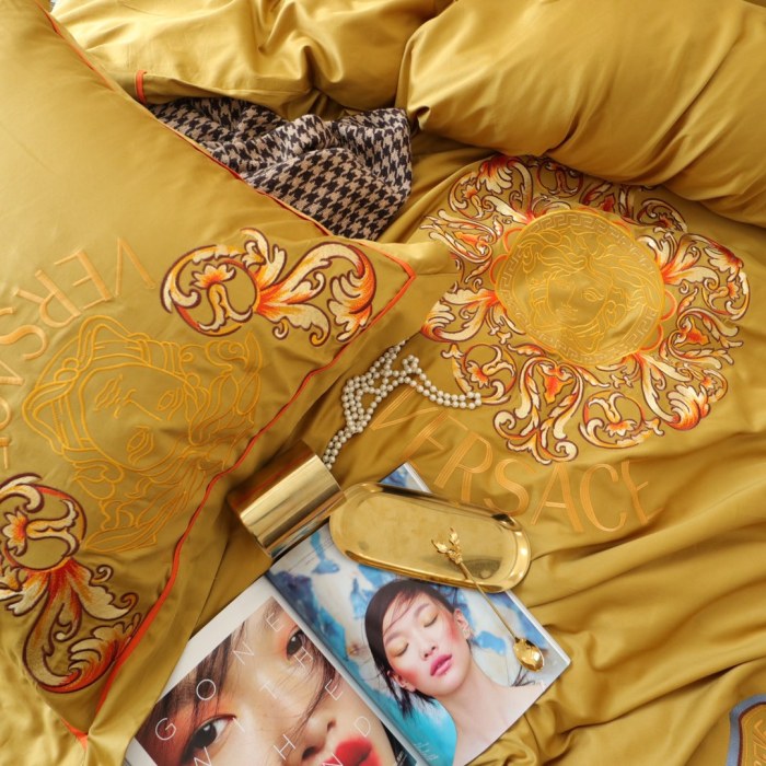 Bedclothes Versace 11