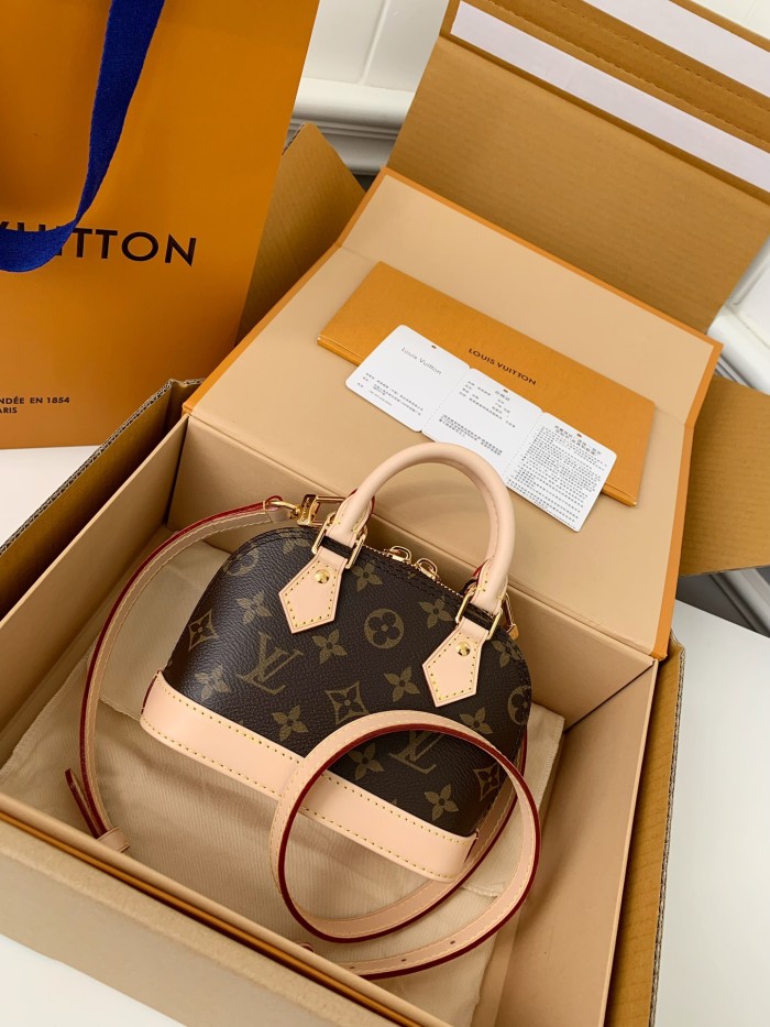 Handbag Louis Vuitton M82717 size 18*12*8cm