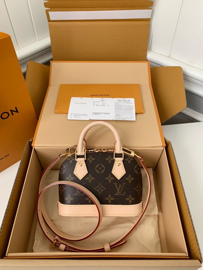 Handbag Louis Vuitton M82717 size 18*12*8cm