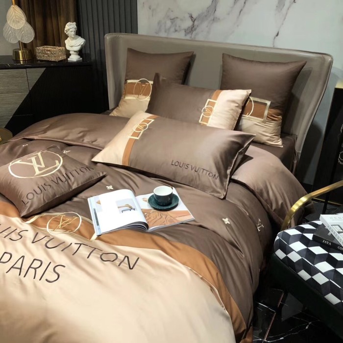 Bedclothes Louis vuitton 19