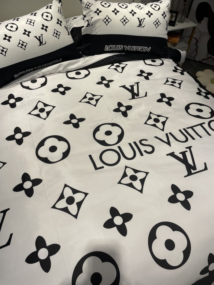 Bedclothes Louis vuitton 23